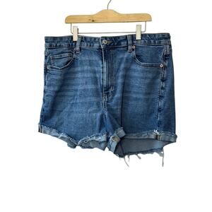 American Eagle Medium Rinse Jean Mom Shorts Women's Size 14